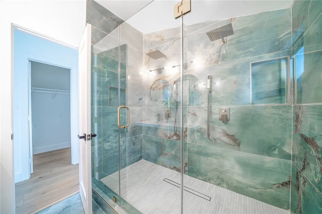 875 Santa Ana Street