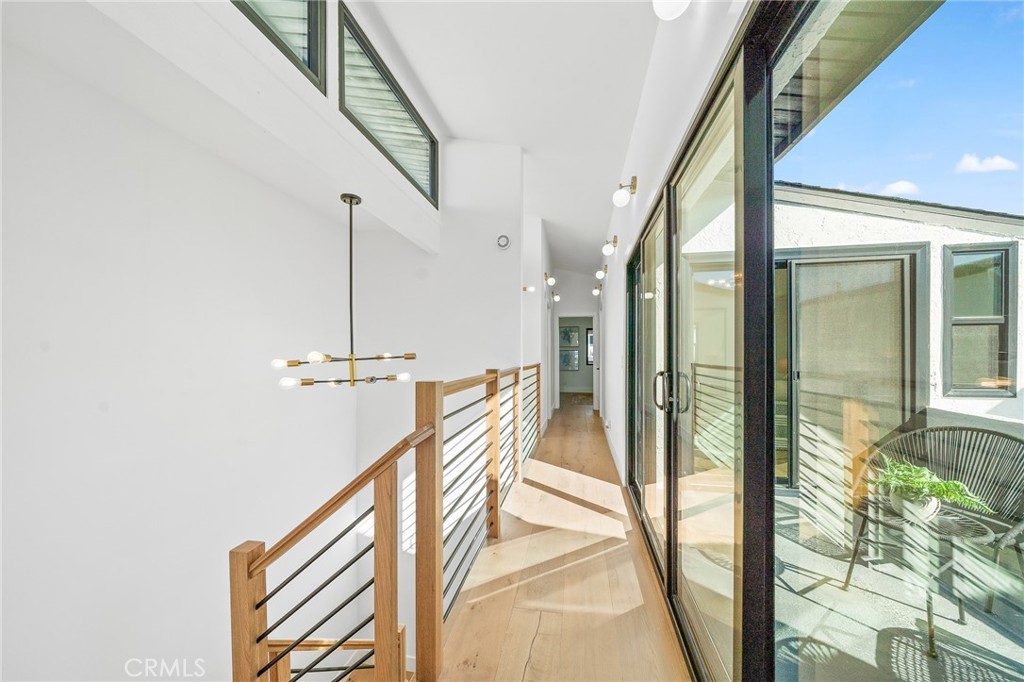 875 Santa Ana Street