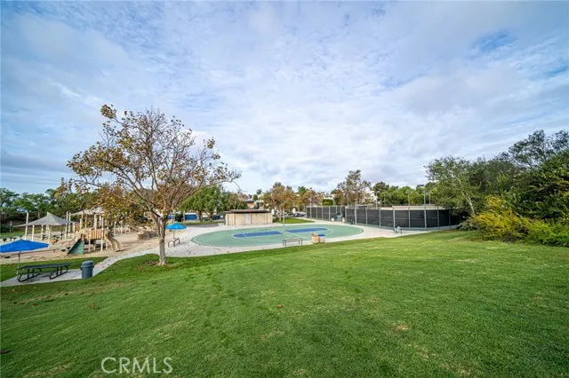 875 Santa Ana Street