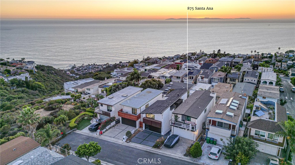 875 Santa Ana Street