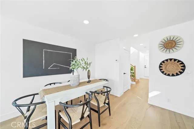 875 Santa Ana Street