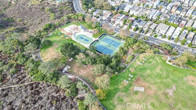 875 Santa Ana Street