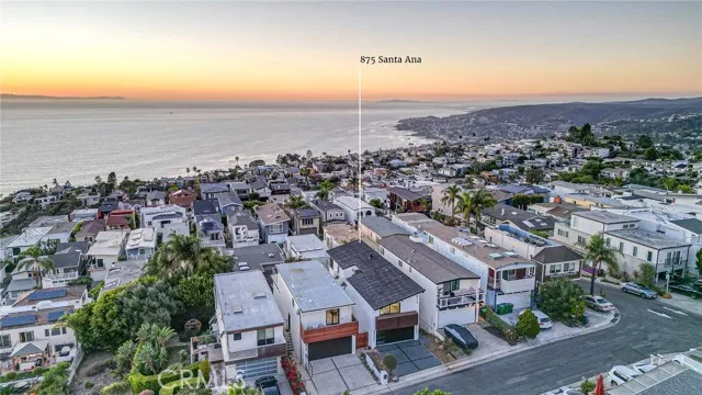 875 Santa Ana Street