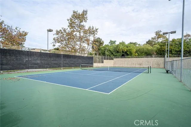 875 Santa Ana Street