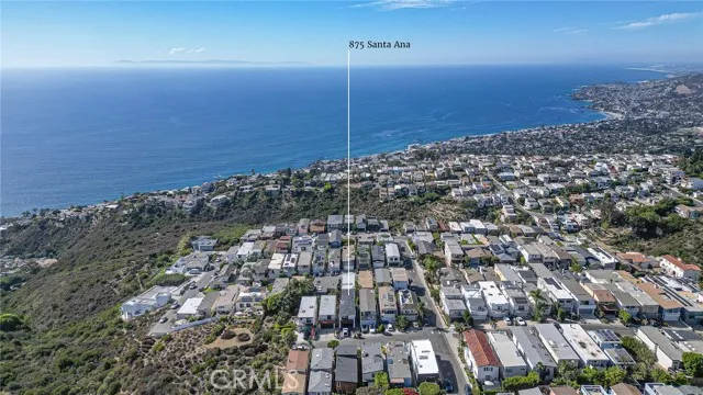 875 Santa Ana Street