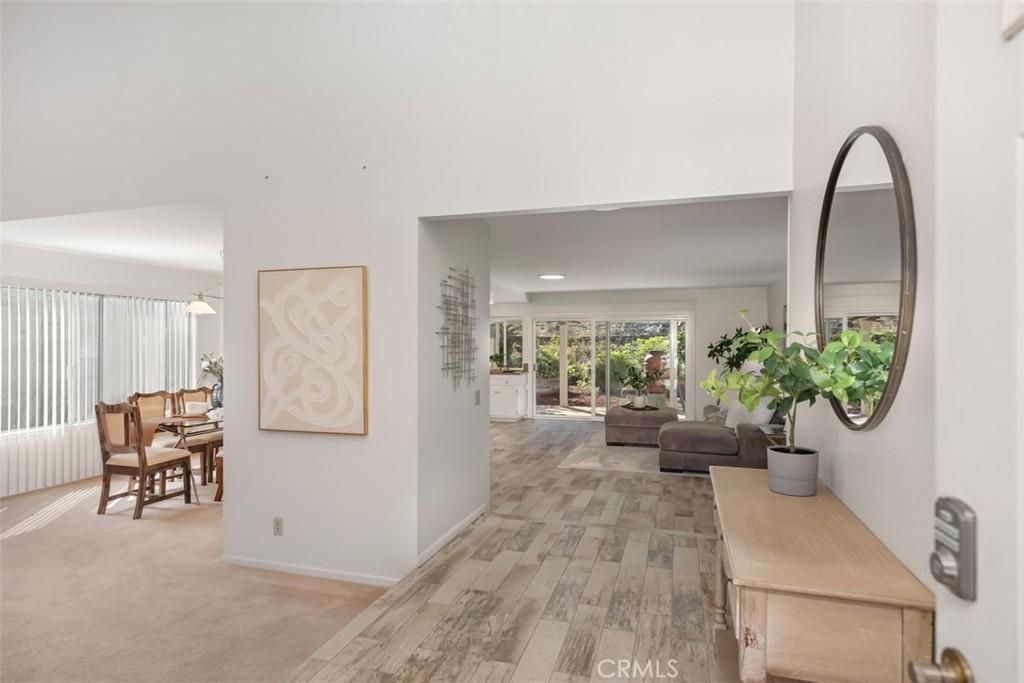 26916 La Sierra Drive