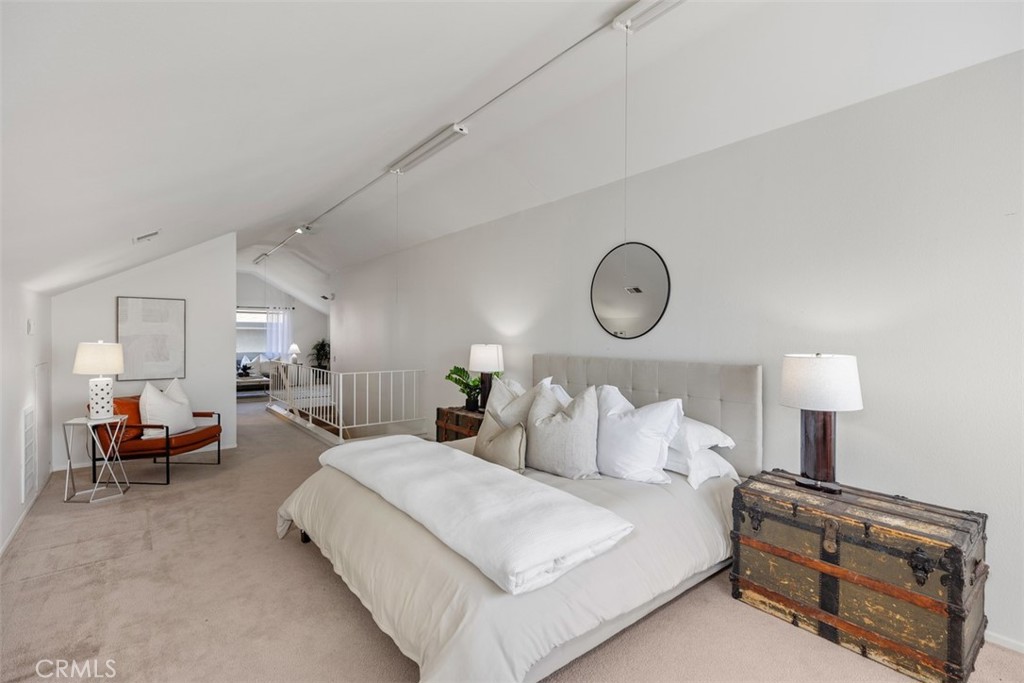 26916 La Sierra Drive