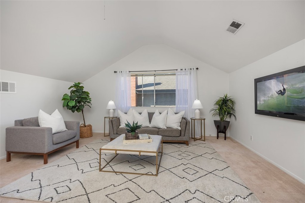 26916 La Sierra Drive