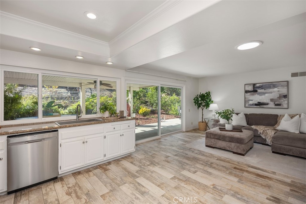 26916 La Sierra Drive