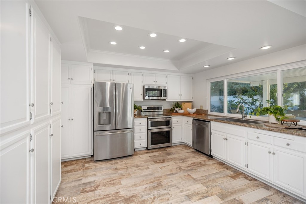 26916 La Sierra Drive