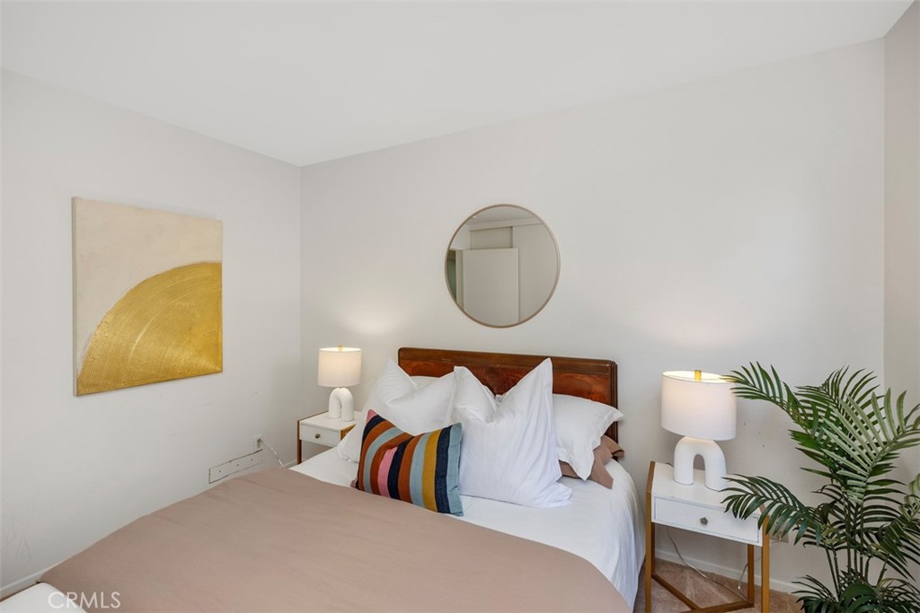 26916 La Sierra Drive