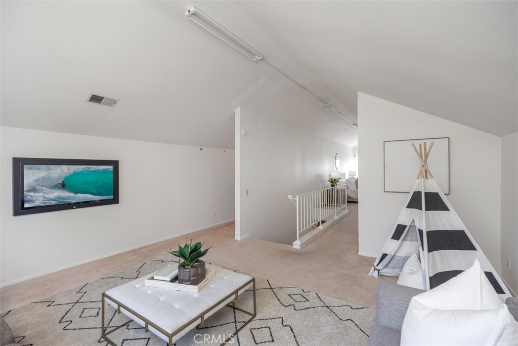 26916 La Sierra Drive