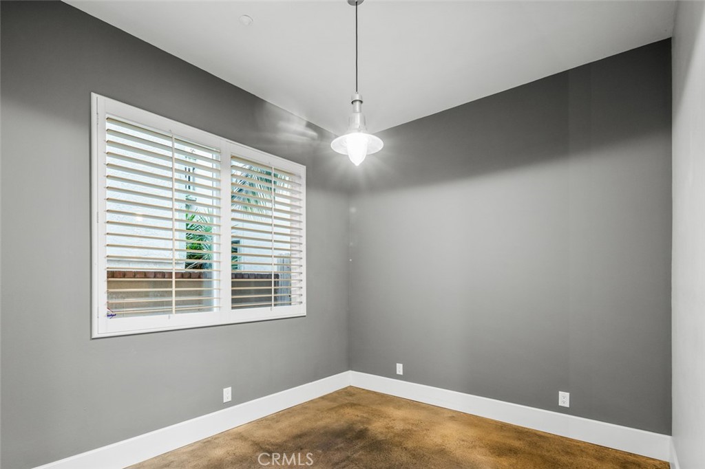 34132 Ruby Lantern Street