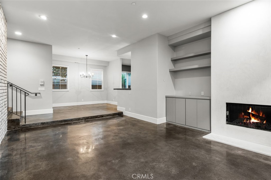 34132 Ruby Lantern Street