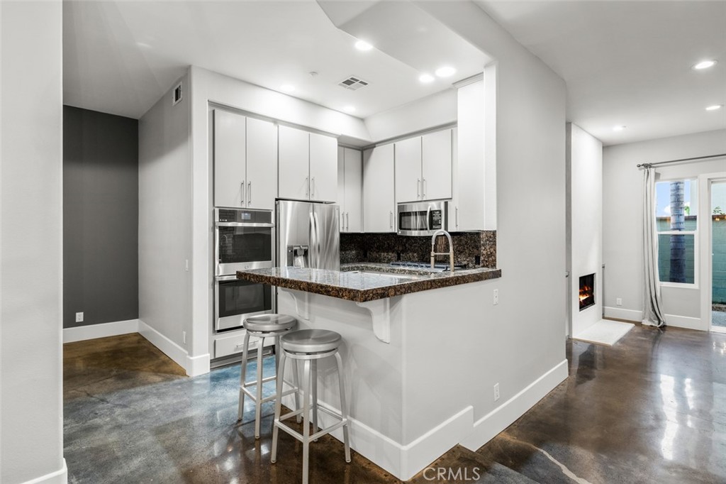 34132 Ruby Lantern Street