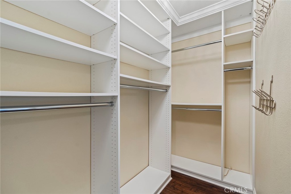 5922 E Bunker Hill Avenue