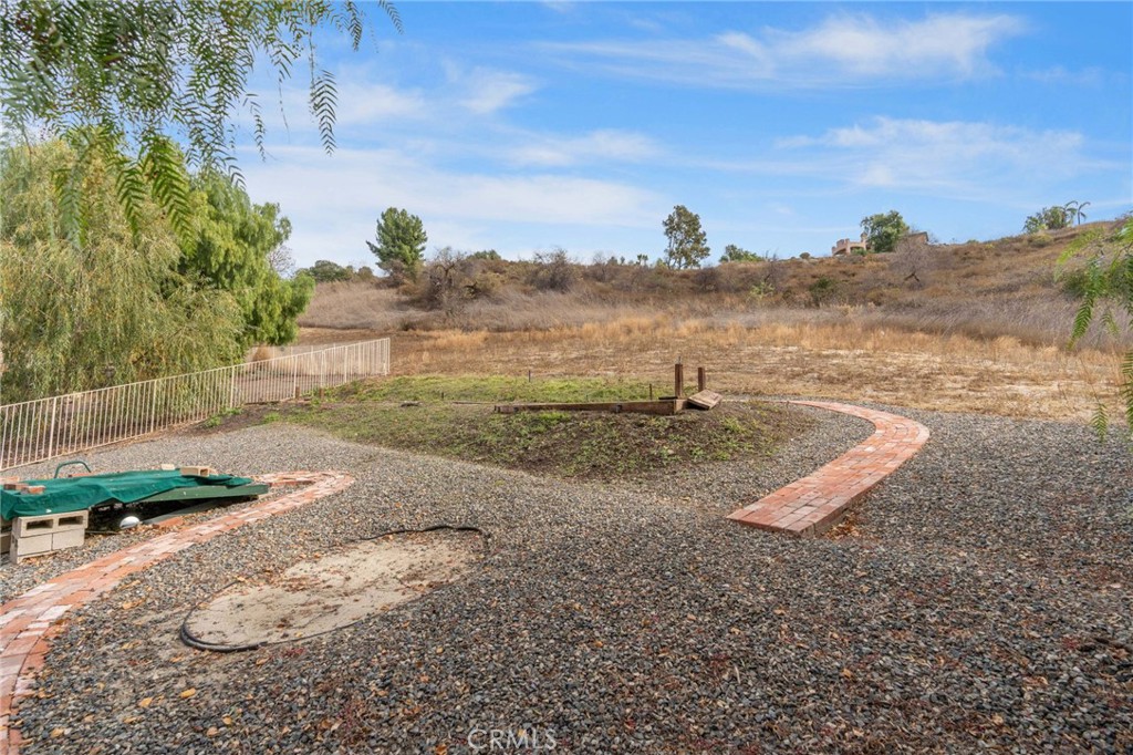 5922 E Bunker Hill Avenue