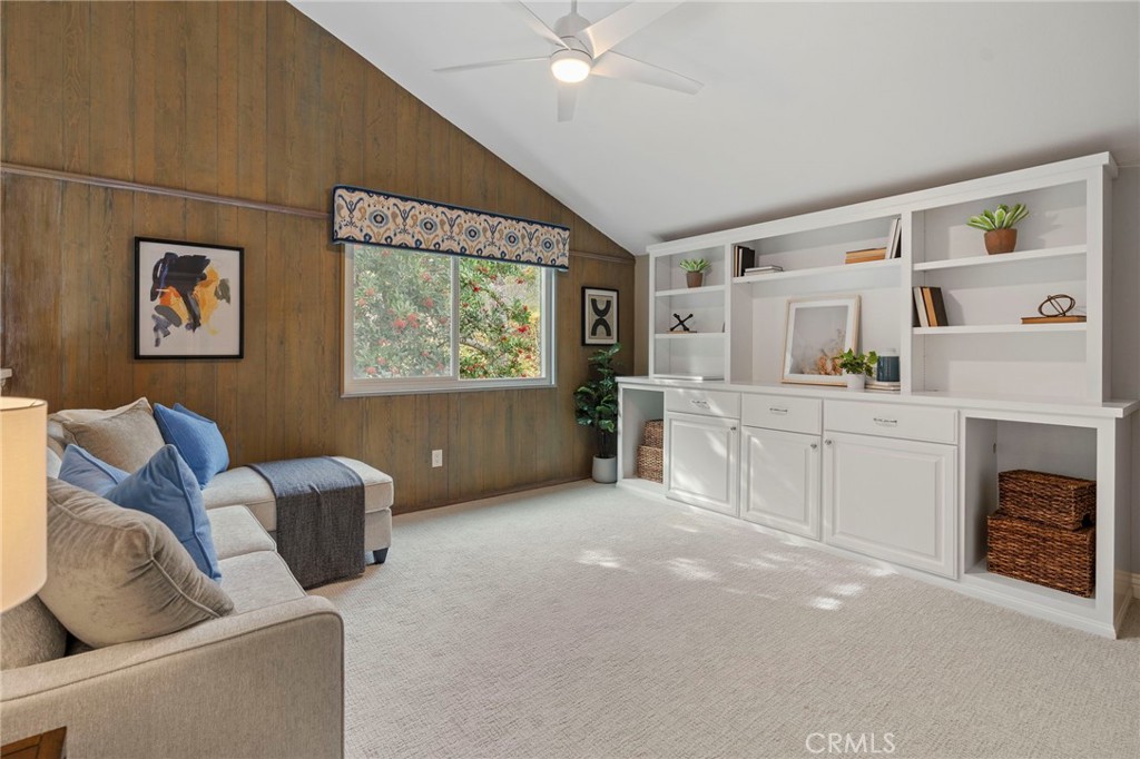 5922 E Bunker Hill Avenue