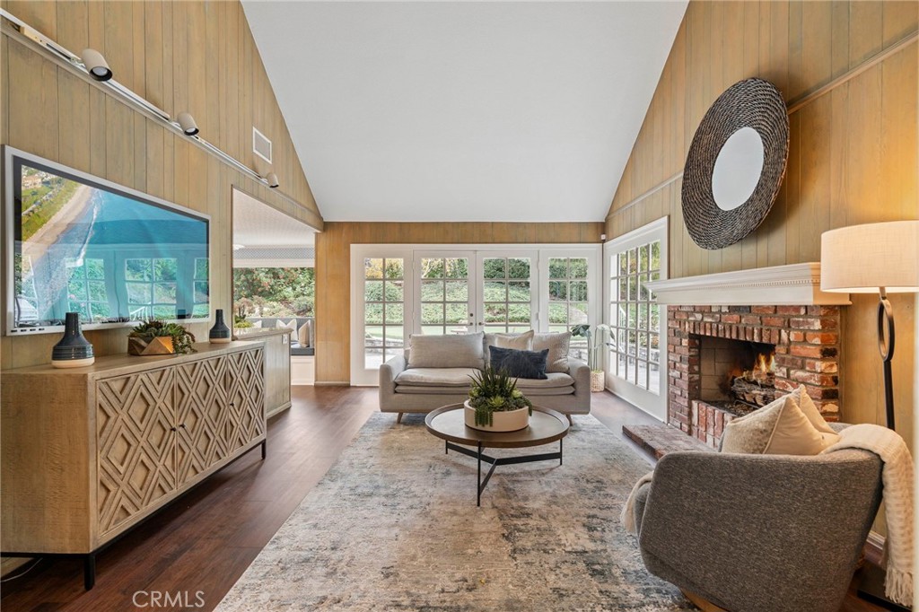 5922 E Bunker Hill Avenue