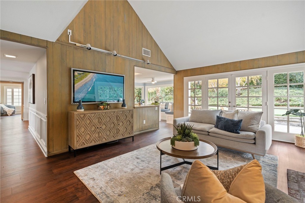 5922 E Bunker Hill Avenue