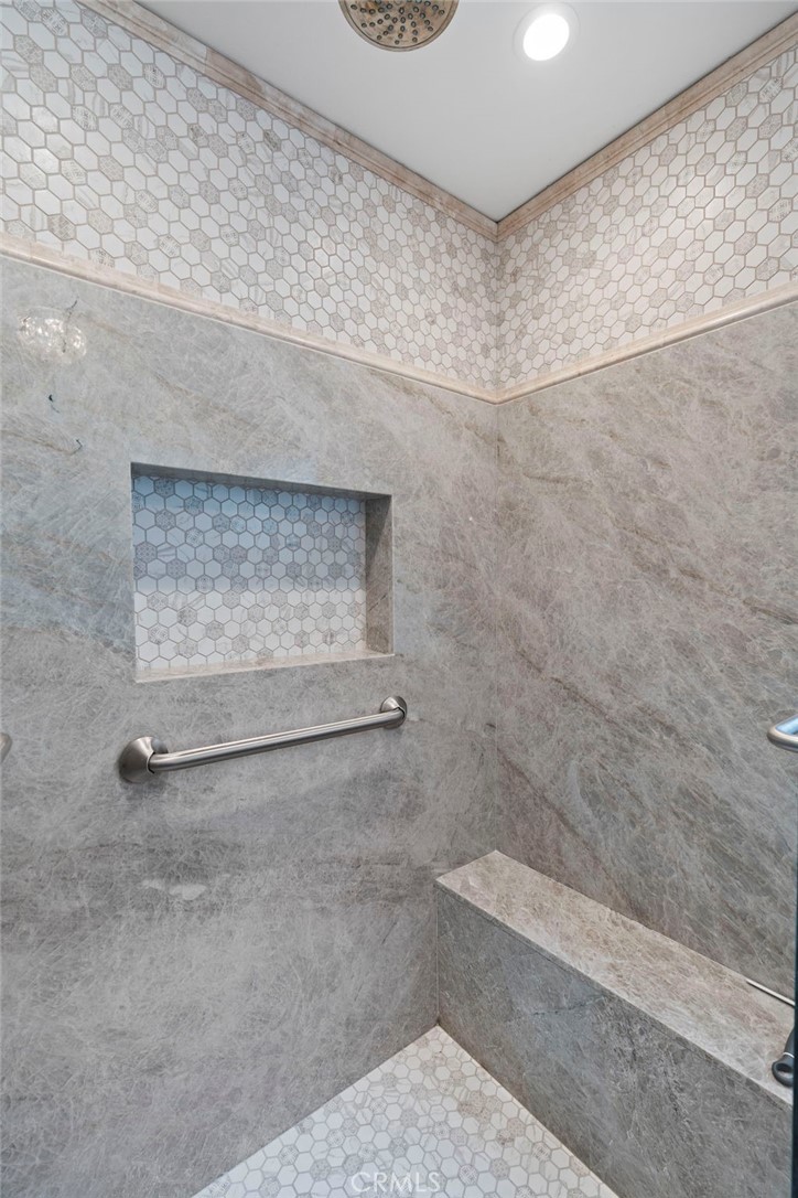 5922 E Bunker Hill Avenue