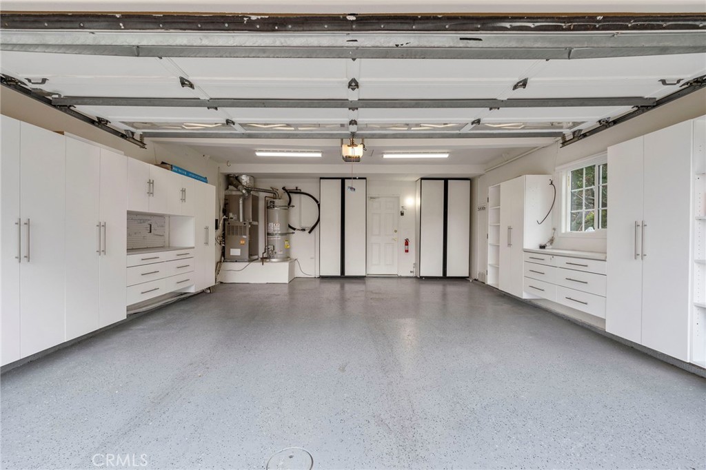 5922 E Bunker Hill Avenue