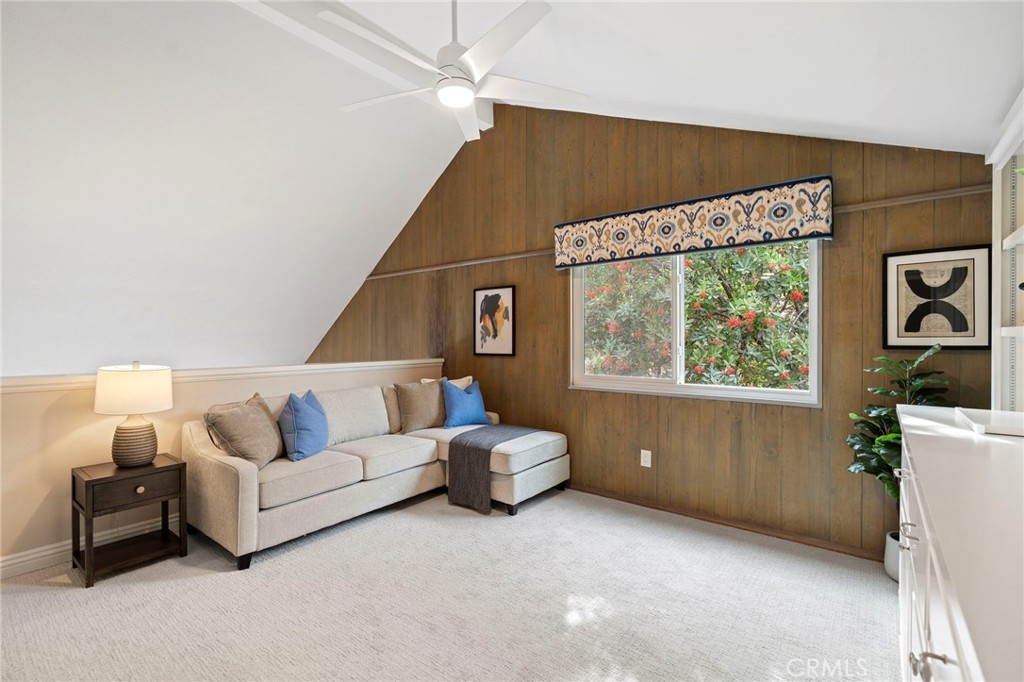 5922 E Bunker Hill Avenue