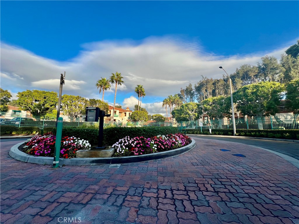 418 Villa Point Drive