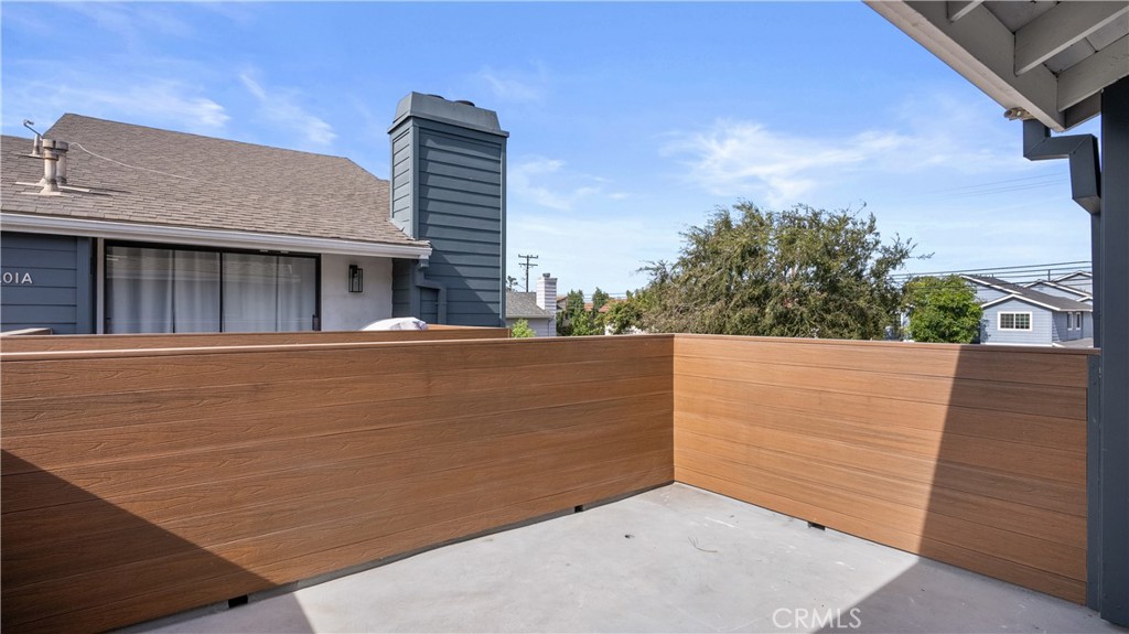 345 Avocado Street 204D
