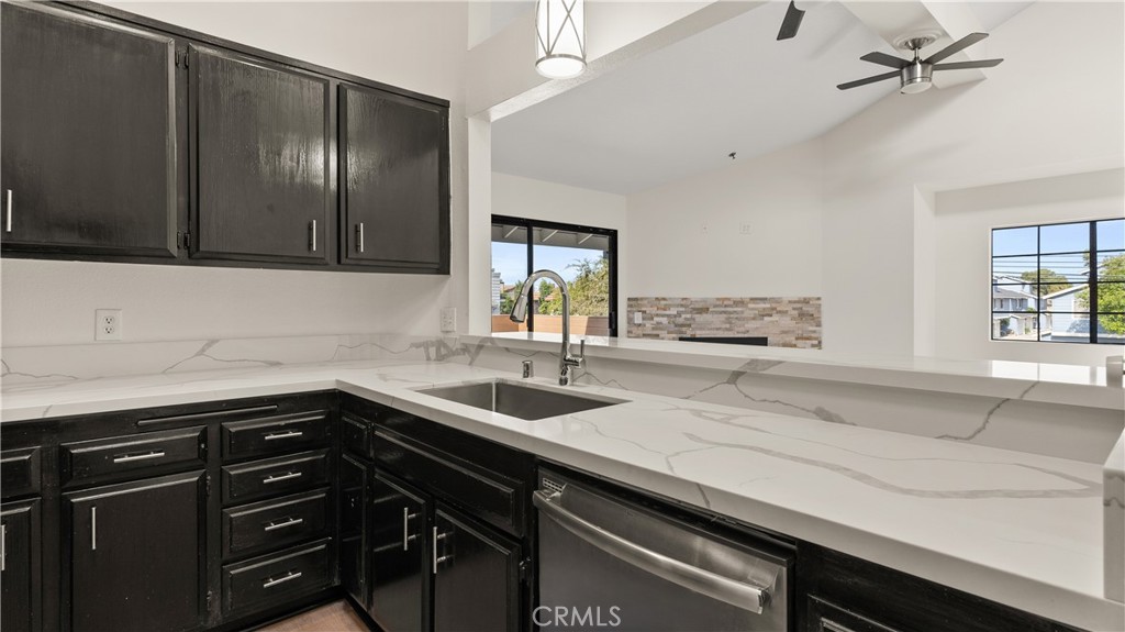 345 Avocado Street 204D