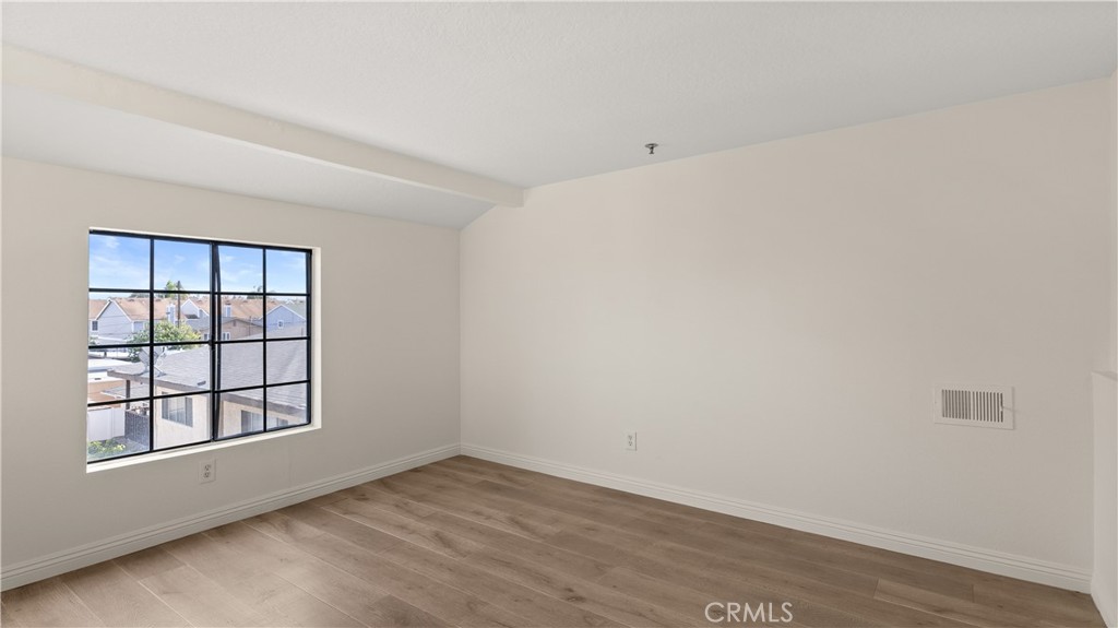 345 Avocado Street 204D