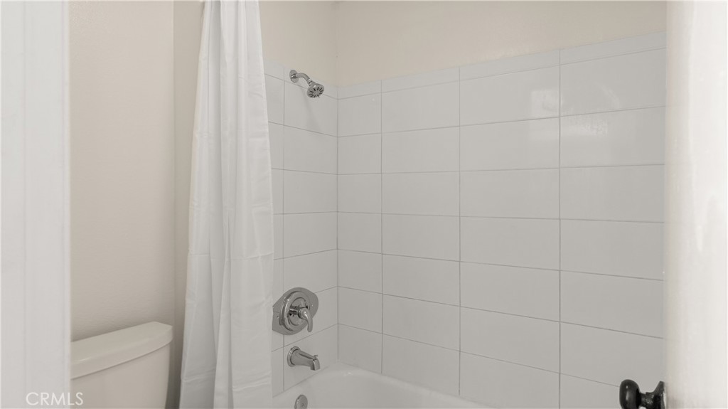 345 Avocado Street 204D