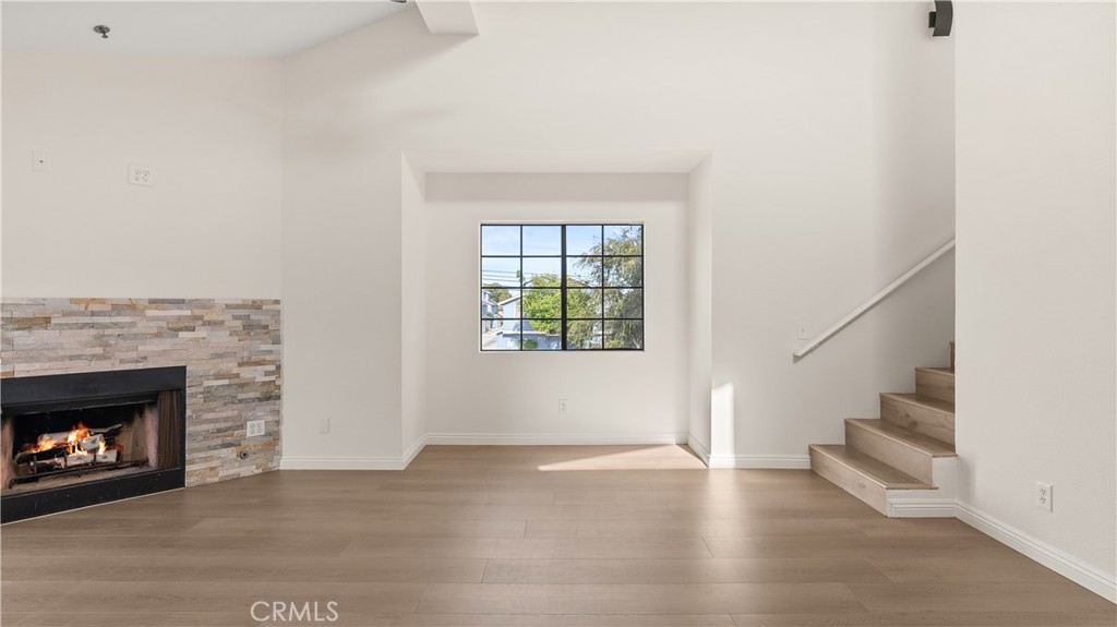 345 Avocado Street 204D