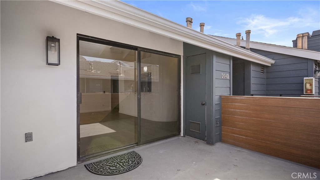 345 Avocado Street 204D