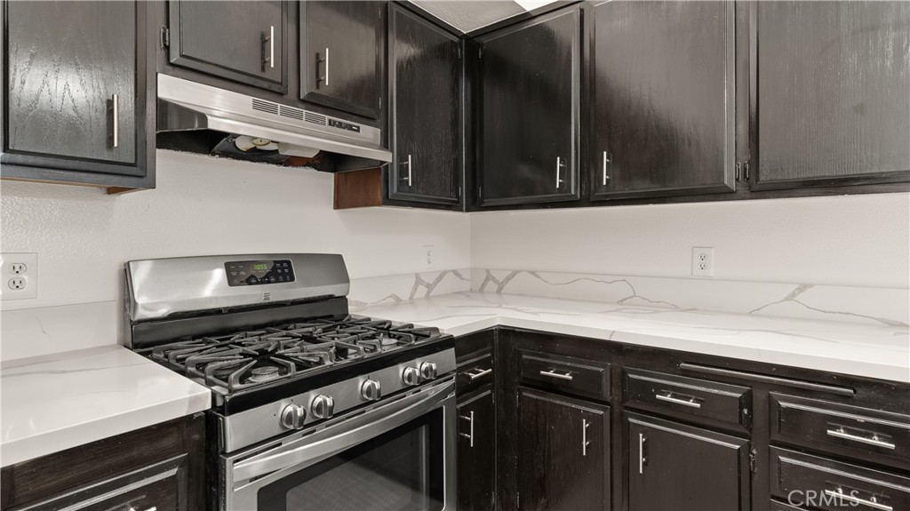 345 Avocado Street 204D