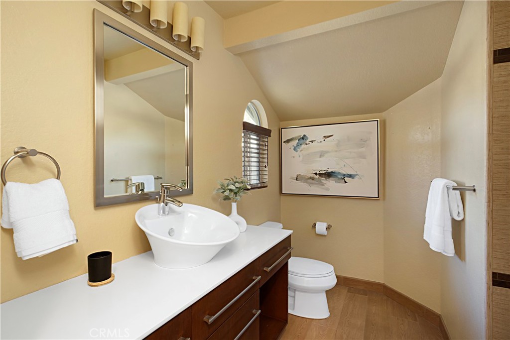 5710 Via Del Potrero