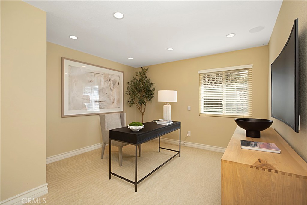 5710 Via Del Potrero