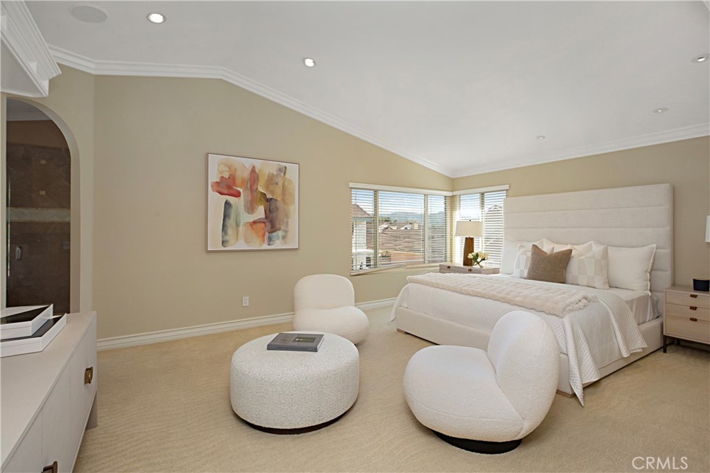 5710 Via Del Potrero