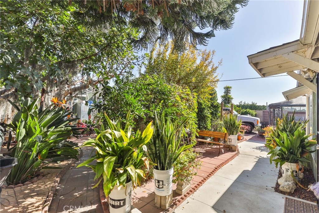 14932 Norwalk Boulevard