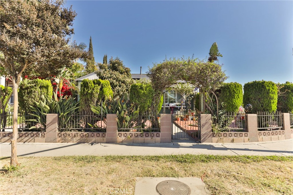 14932 Norwalk Boulevard