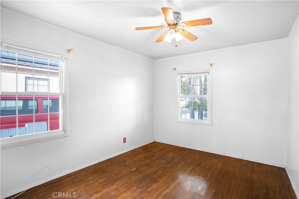 15433 Sylvanwood Avenue