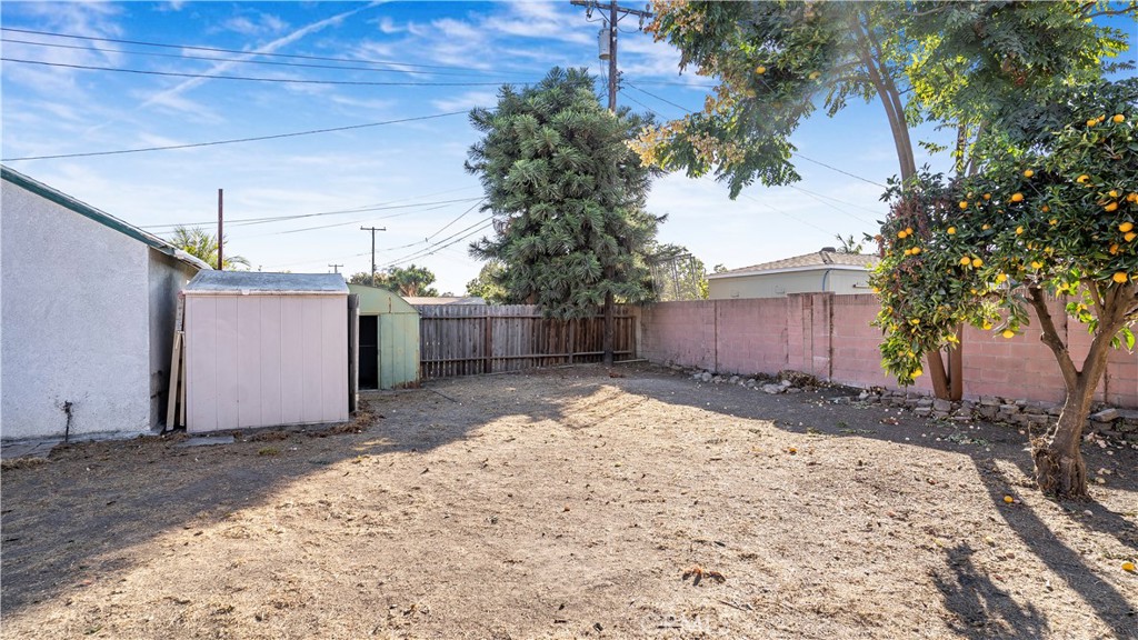 15433 Sylvanwood Avenue