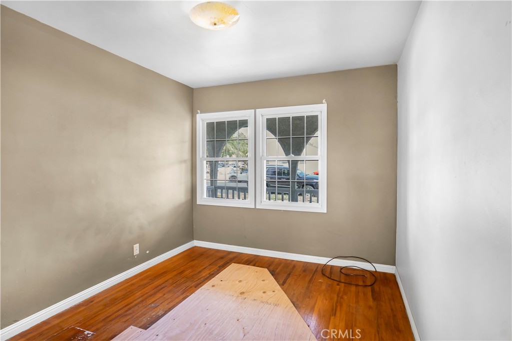 15433 Sylvanwood Avenue