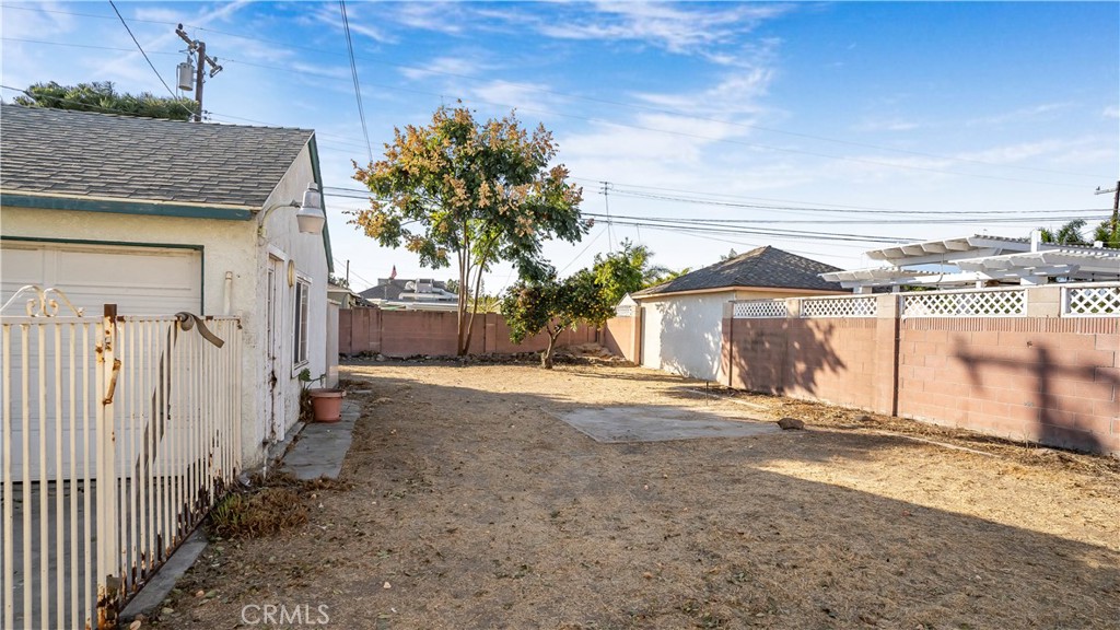 15433 Sylvanwood Avenue