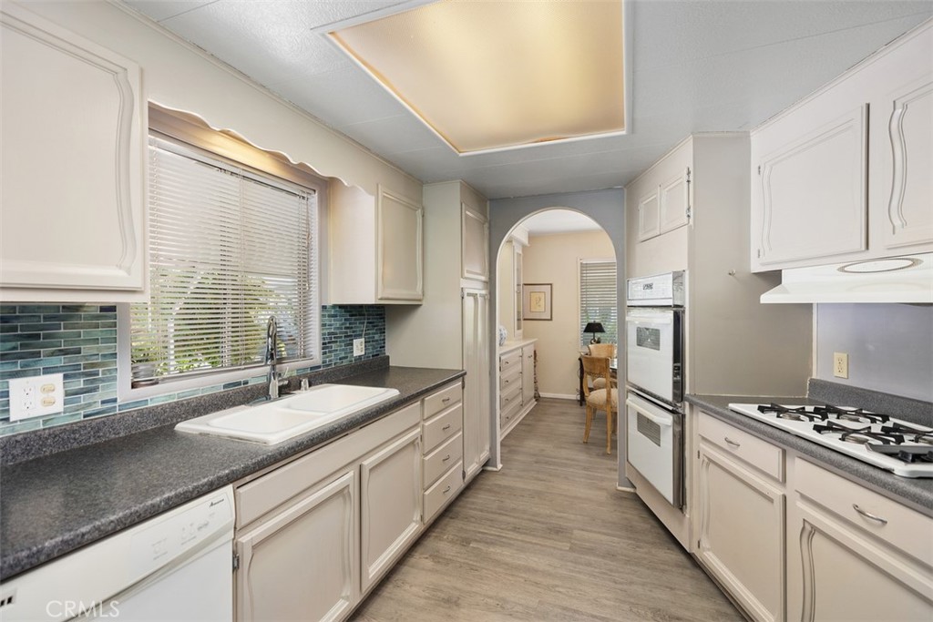 32302 Alipaz Street 248