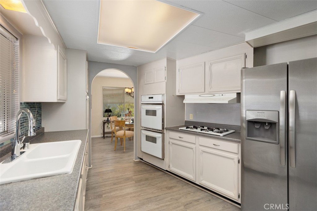 32302 Alipaz Street 248