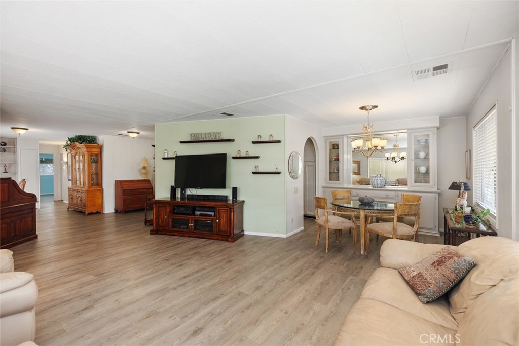 32302 Alipaz Street 248