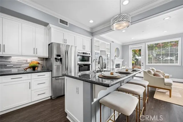 8112 E Loftwood Lane