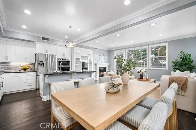 8112 E Loftwood Lane