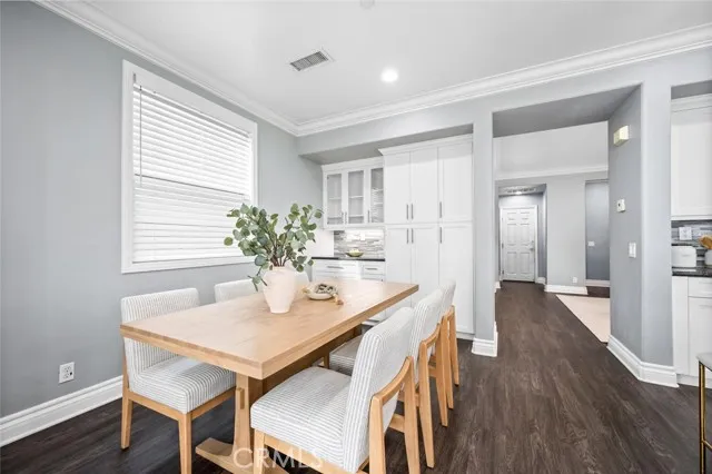 8112 E Loftwood Lane